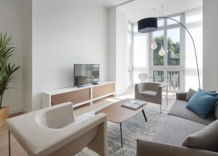 Apartment Moon River By Feelfree